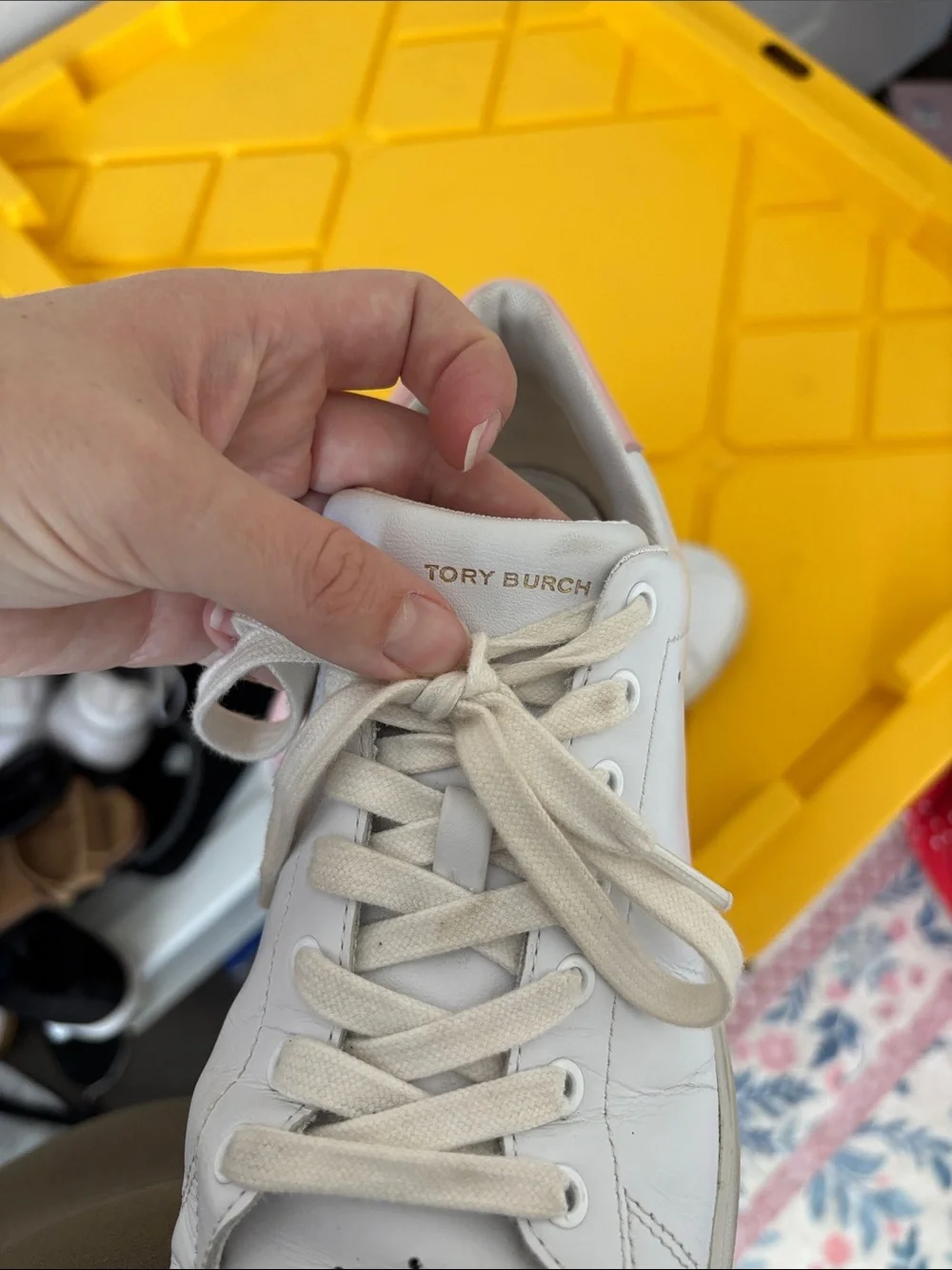 Tory Burch Howell Court sneakers in the titanium white and petunia pink SZ 9